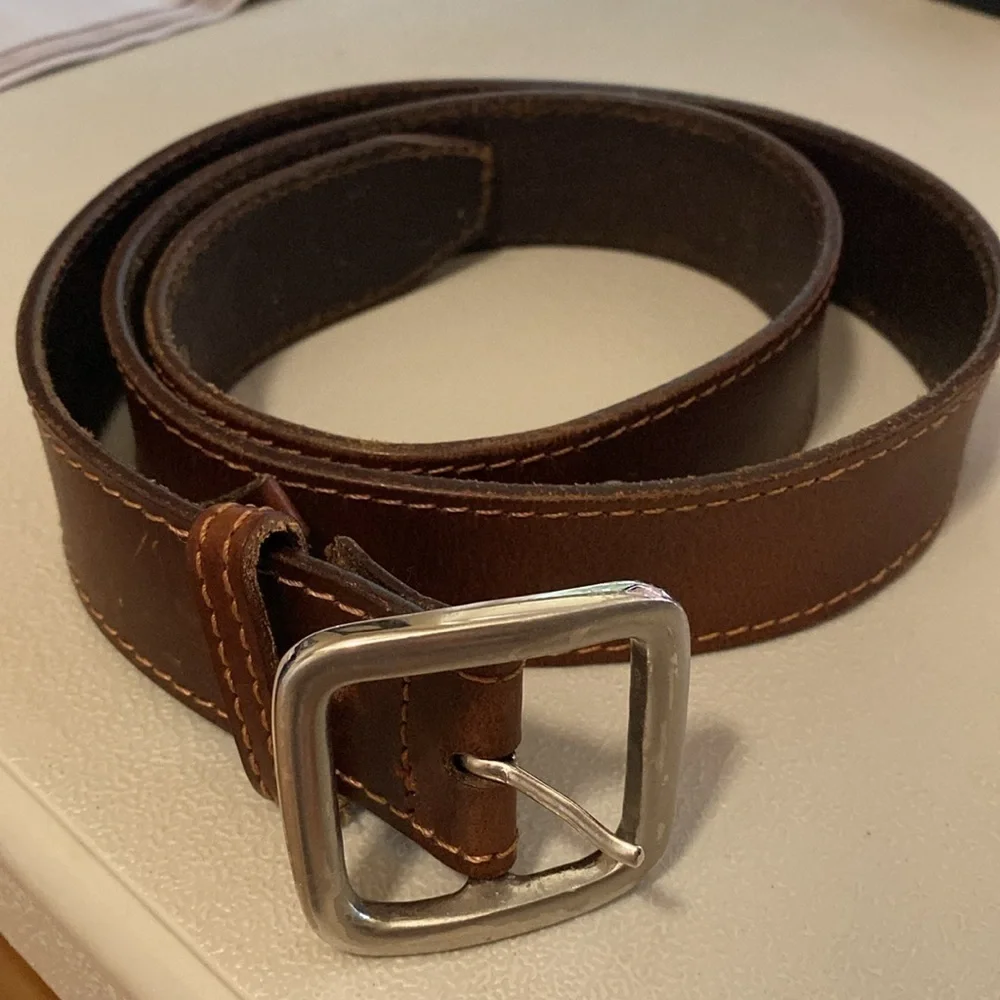 Vintage Leather Belt Brown Men's 45’ grommet holes silver tone Western classic